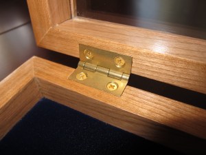 Closeup of Brusso JB-103 Stop Hinges